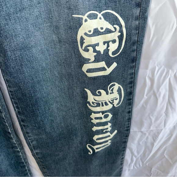 Ed Hardy Straight Leg Jeans with Embroidered Design - Picture 4 of 13